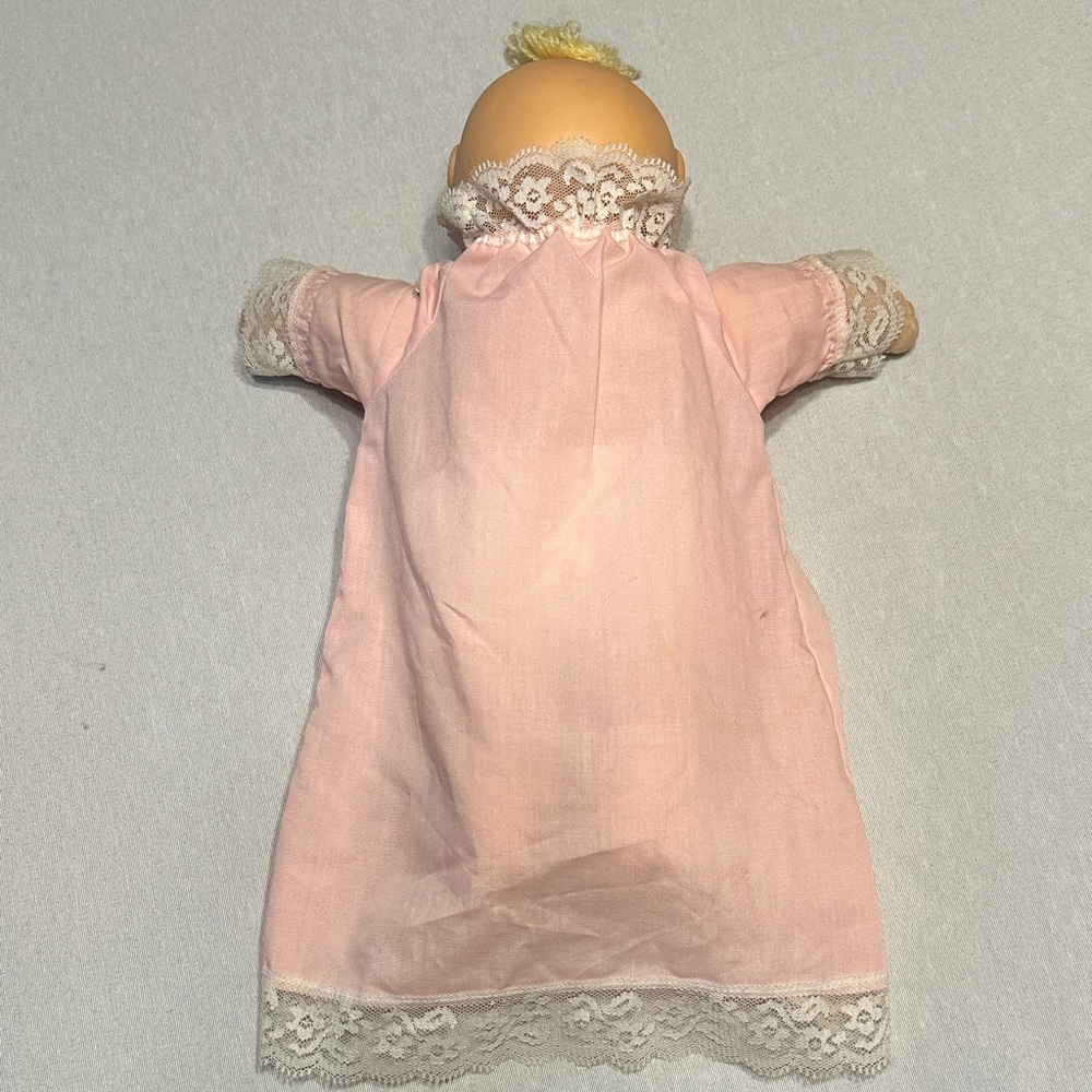 1984 Vintage Cabbage Patch Premie Doll with Original Gown - Picture 8 of 9
